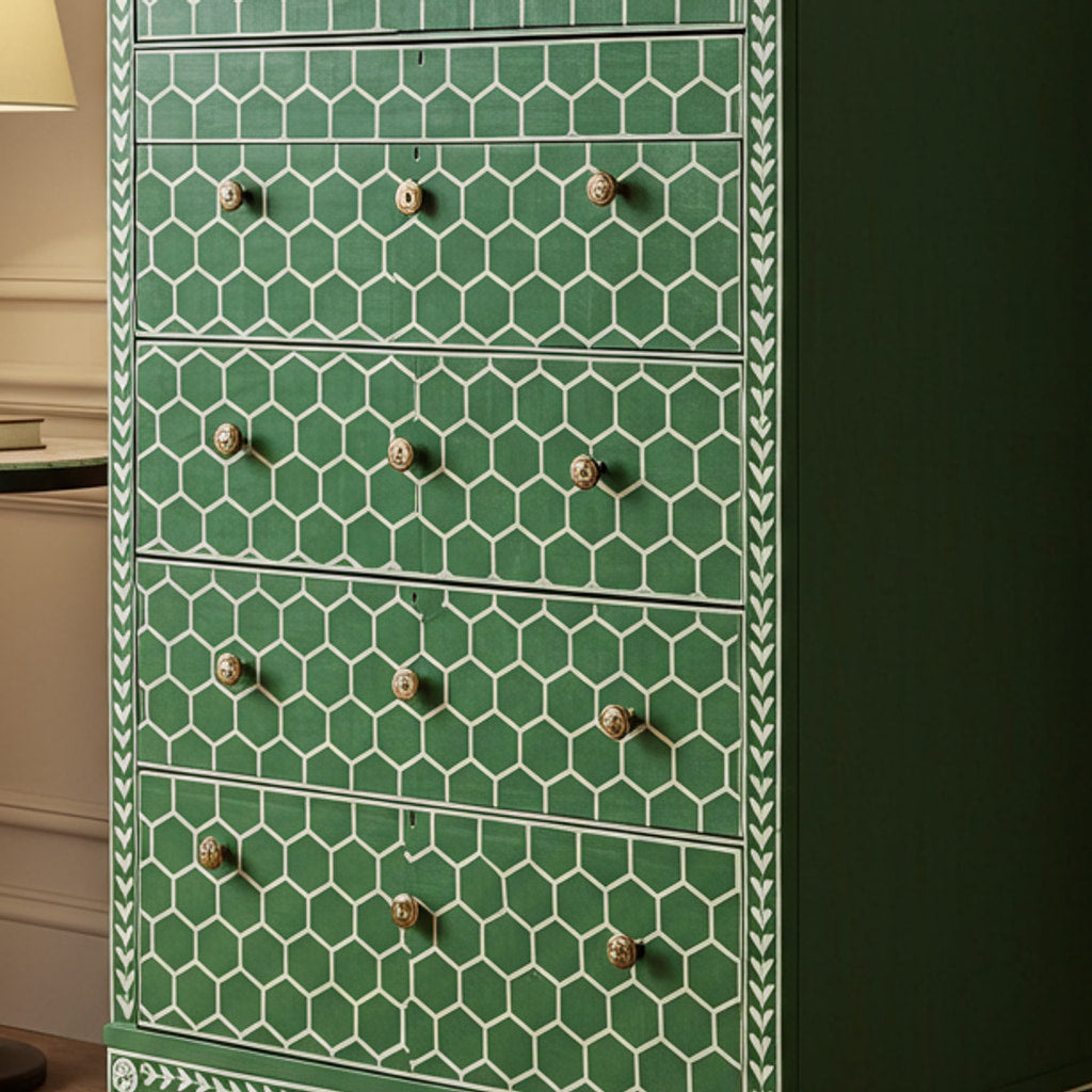 Center detail (auto-generated)