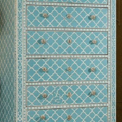 Center detail (auto-generated)