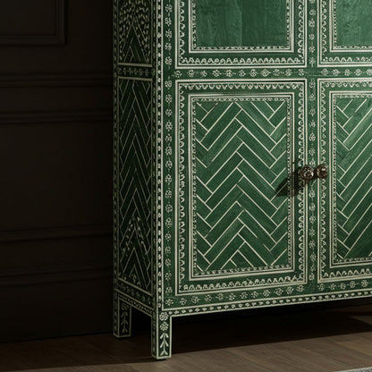 Bottom-left detail (auto-generated)