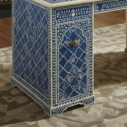 Bottom-left detail (auto-generated)