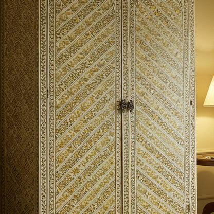 Center detail (auto-generated)