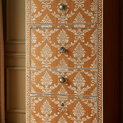 Center detail (auto-generated)